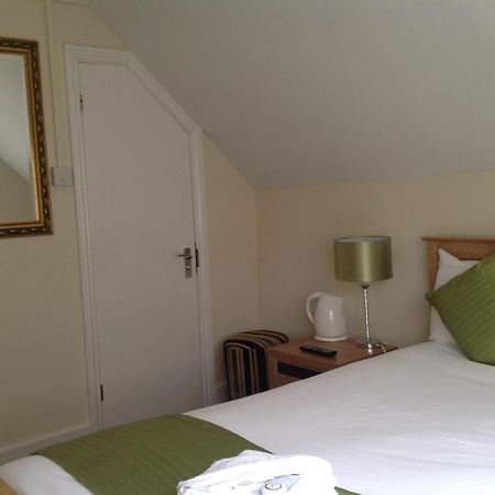 The Stag Enfield Hotel Екстериор снимка